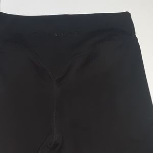 Balance athletica shorts black size medium